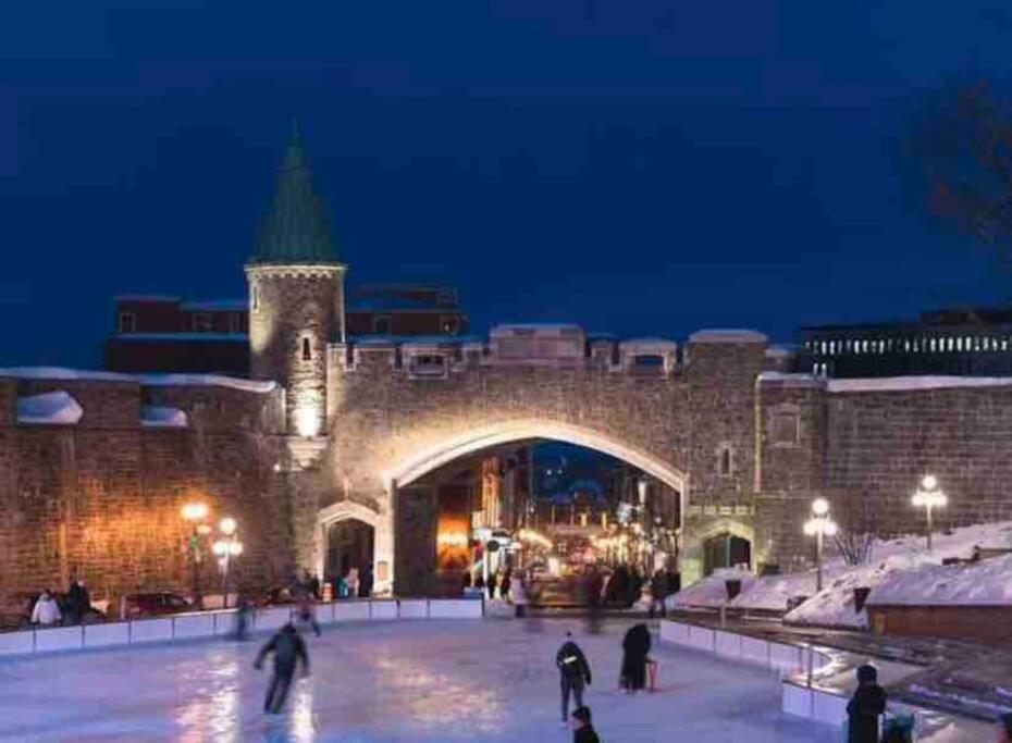 Generations Quebec Old City/ Parking/ Family 외부 사진